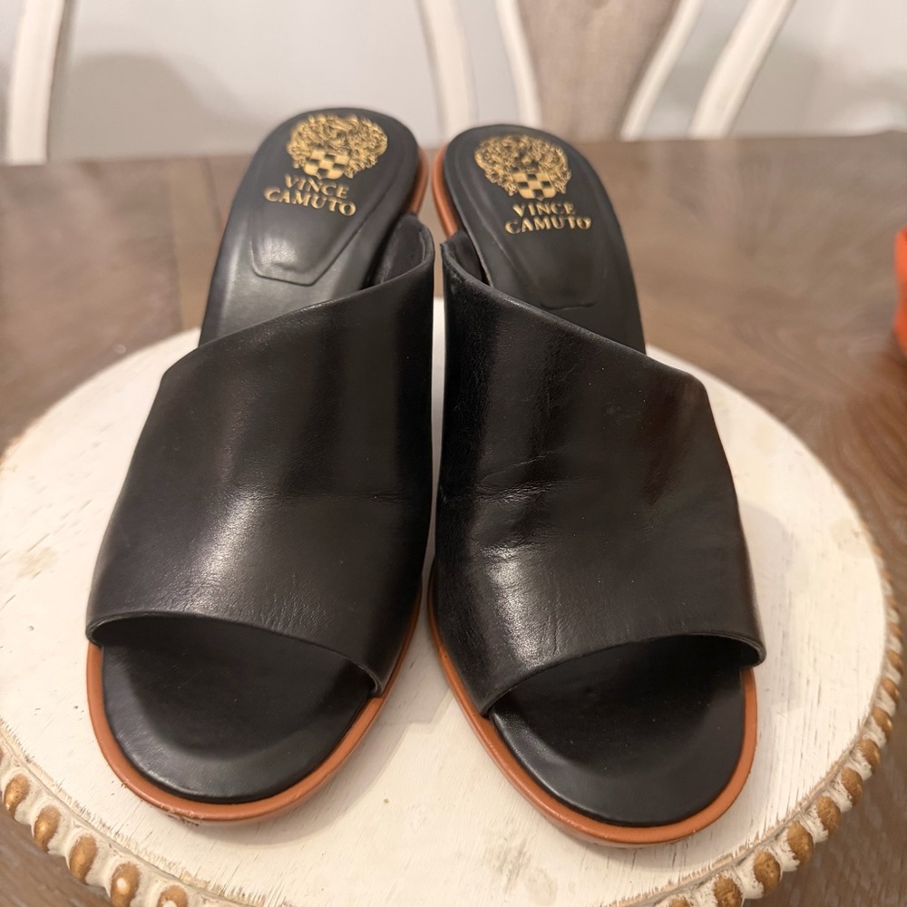 Vince Camuto Fissana Leather Block Heel Sandals Size 7.5